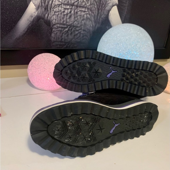 PUMA fleecy lined hiker boots - like new! - Picture 7 of 10